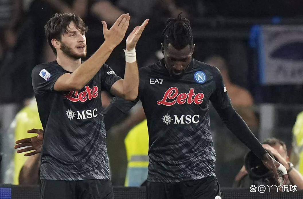 赛后突围战来临，那不勒斯围绕欧超杯回应争议，管理层满意，身体对抗强度拉满的简单介绍
