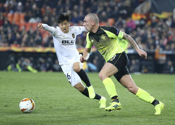 清晨浙江队内部沟通——欧联节点到来,球迷炸锅,轮换策略成焦点(浙江队对广东队) 清晨浙江队内部沟通——欧联节点到来,球迷炸锅,轮换策略成焦点(浙江队对广东队)