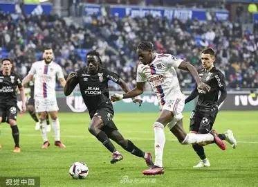 国足07惨败日本赛后反思